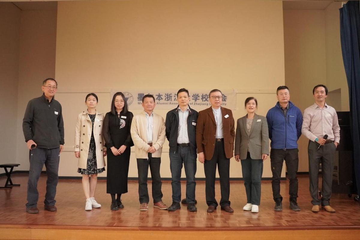 品茶观舞做花灯 —— 第二届年会暨庆中秋联谊会现场照片 1