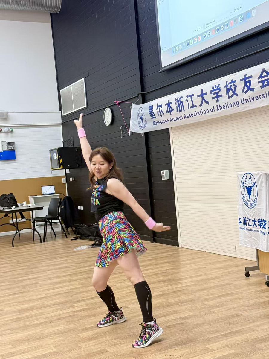 第三届校友会年会暨中秋联谊会圆满举行现场照片 22