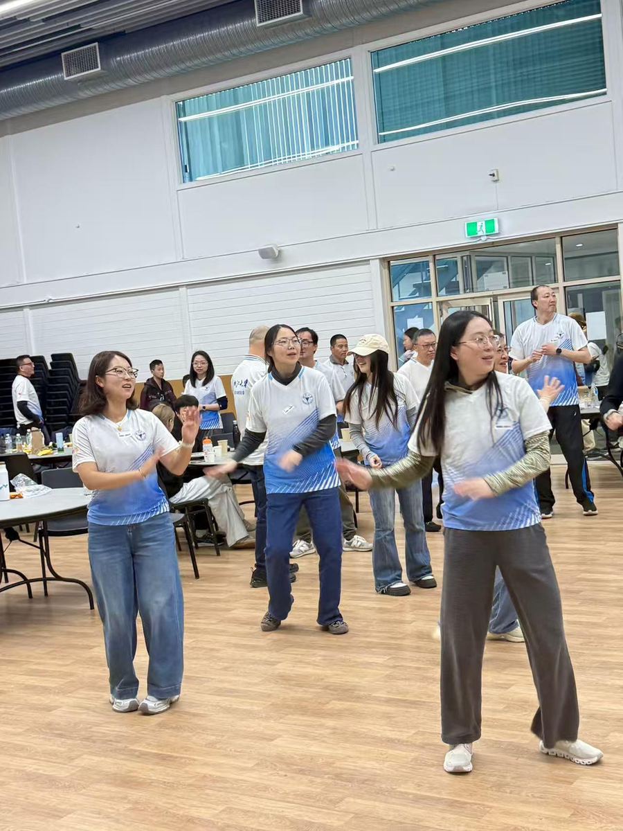 第三届校友会年会暨中秋联谊会圆满举行现场照片 24